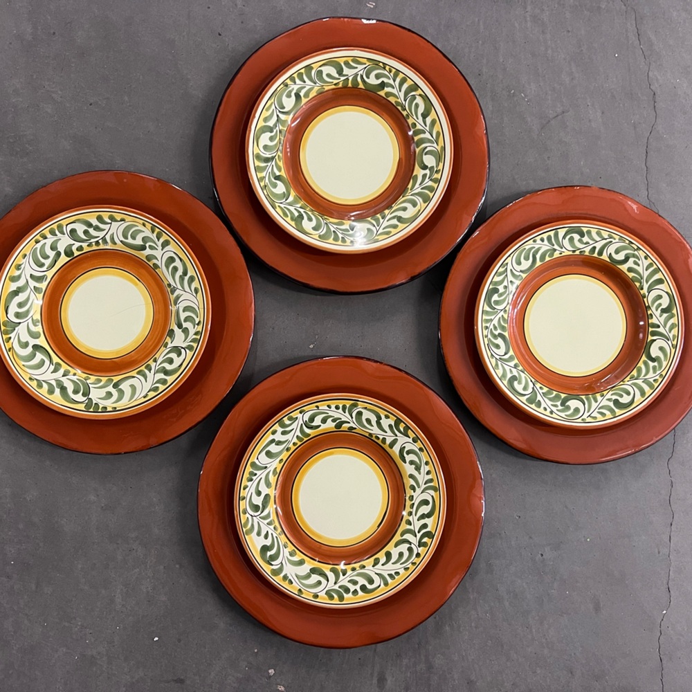 Set of 8 : World Market Dinner Plates (4) /Pier 1 Salad Plates (4)